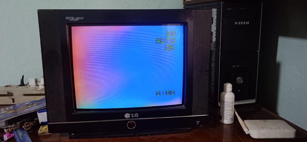 Продаётся два  телевизора  маленький 2  все кинескопные.