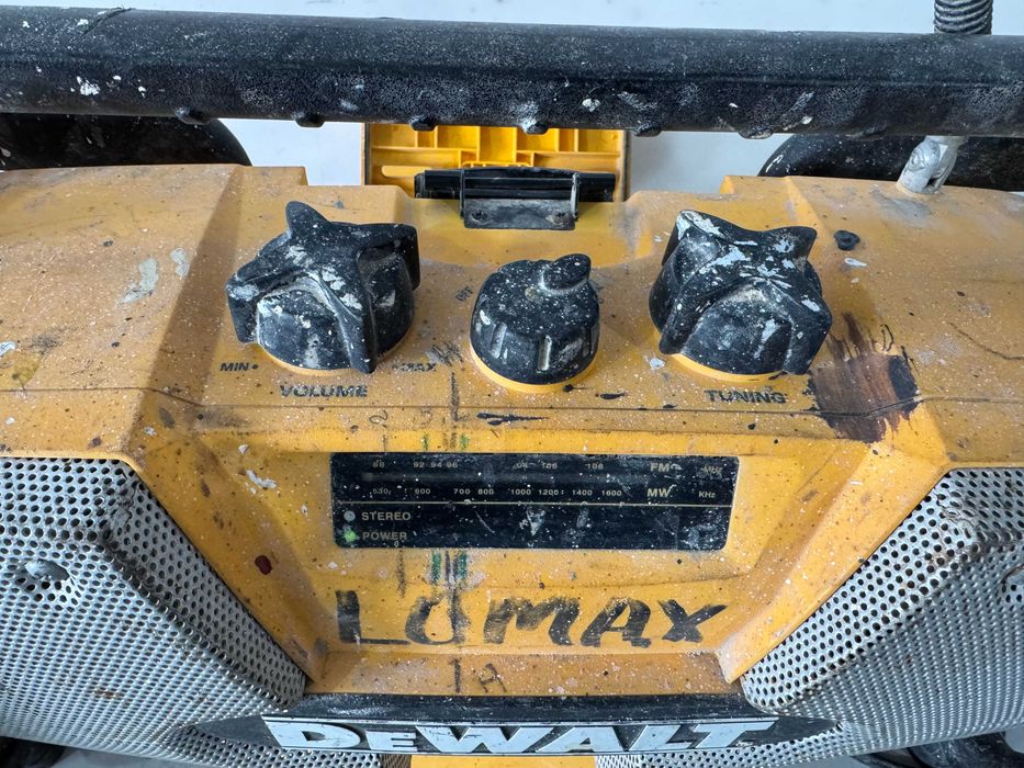 Радио - Dewalt DC010