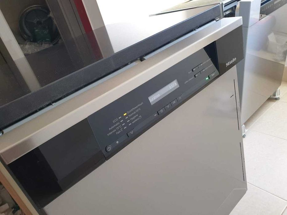 LED - Wi-Fi - Чернo Miele Auto Open Съдомиялна - Частично Вграждане