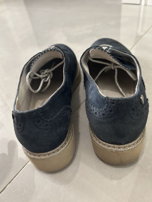 Продам женскую обувь