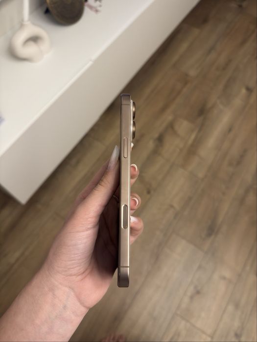 Iphone 16 pro max cu baterie 100% in garantie