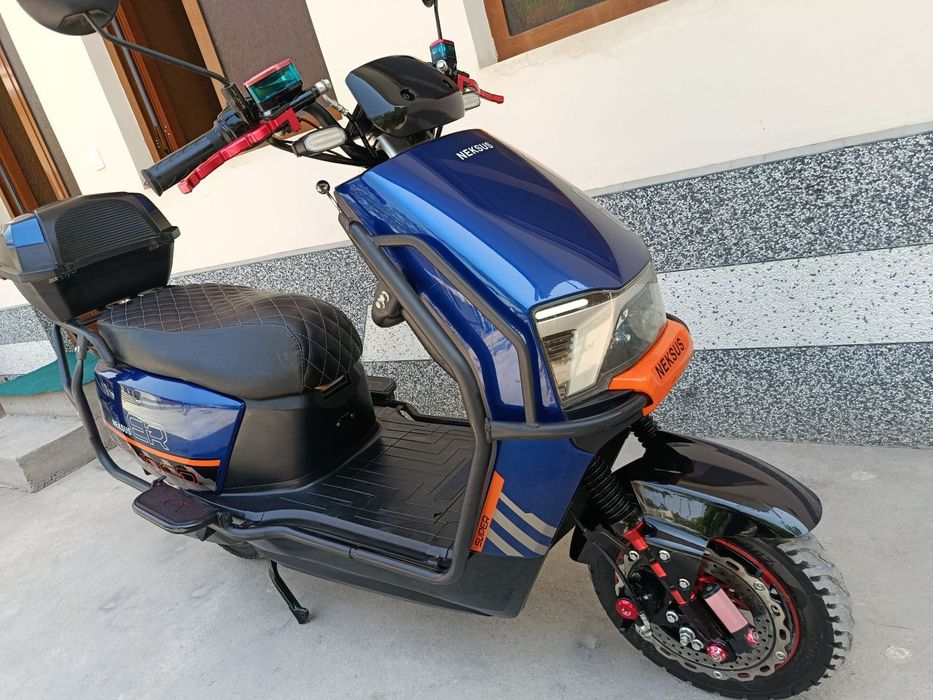 Skuter Neksus dugali