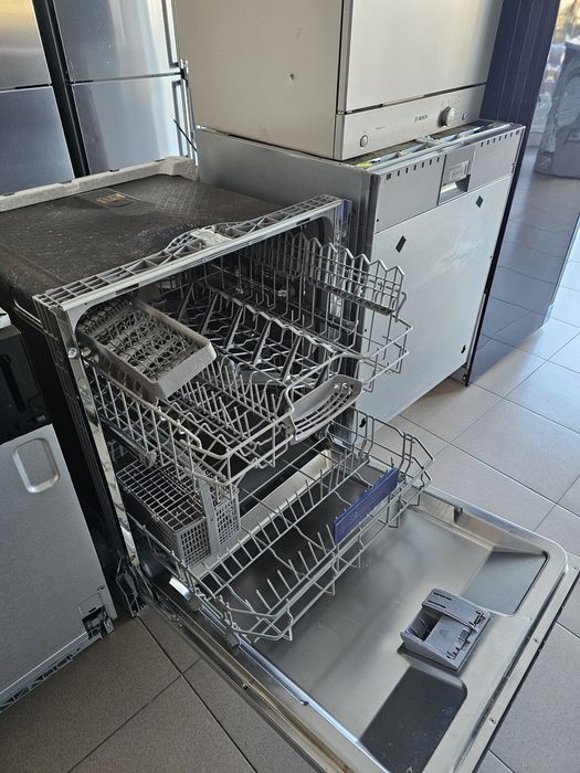 Съдомиялна за пълно вграждане NEFF