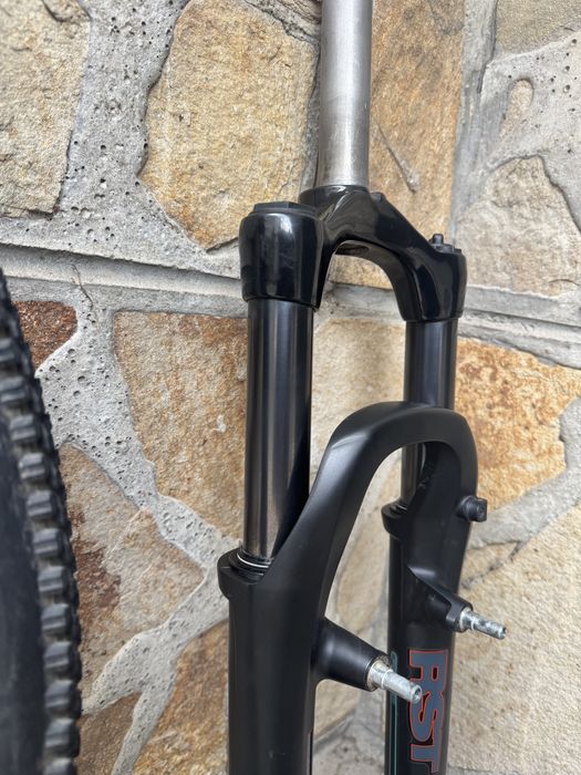 Вилка RST Dirt 100mm и капла NS