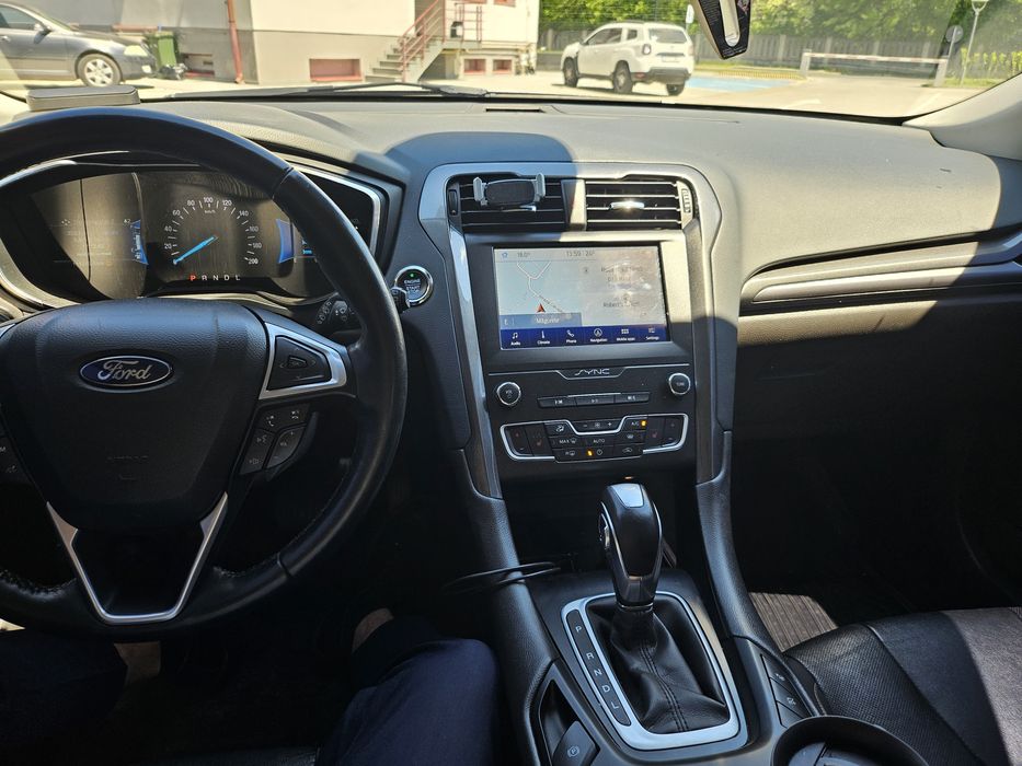 Ford mondeo hybrid