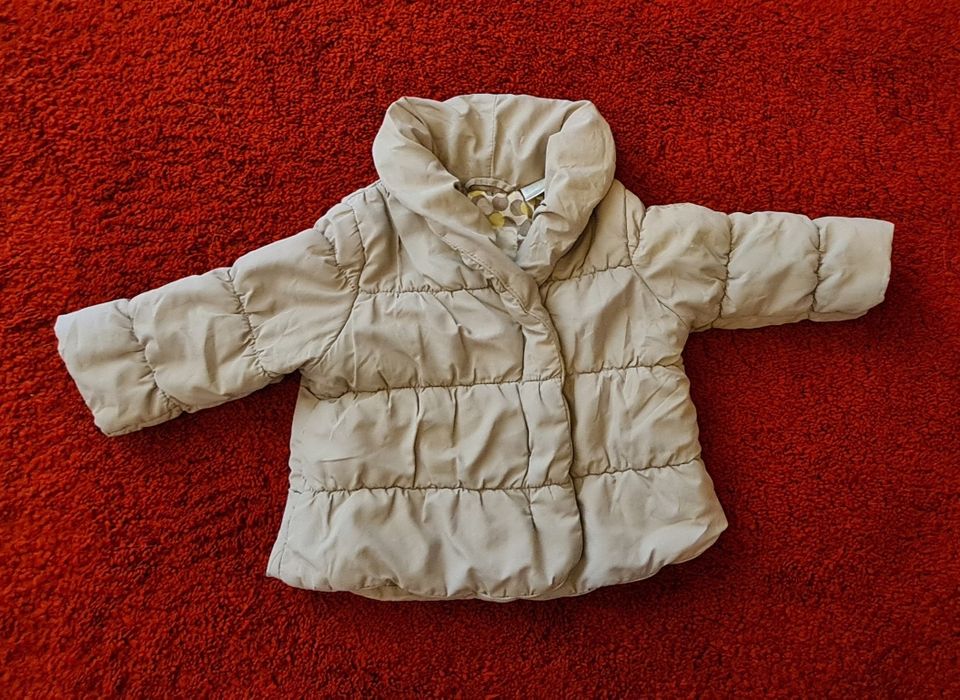 Яке за момиченце 12 месеца