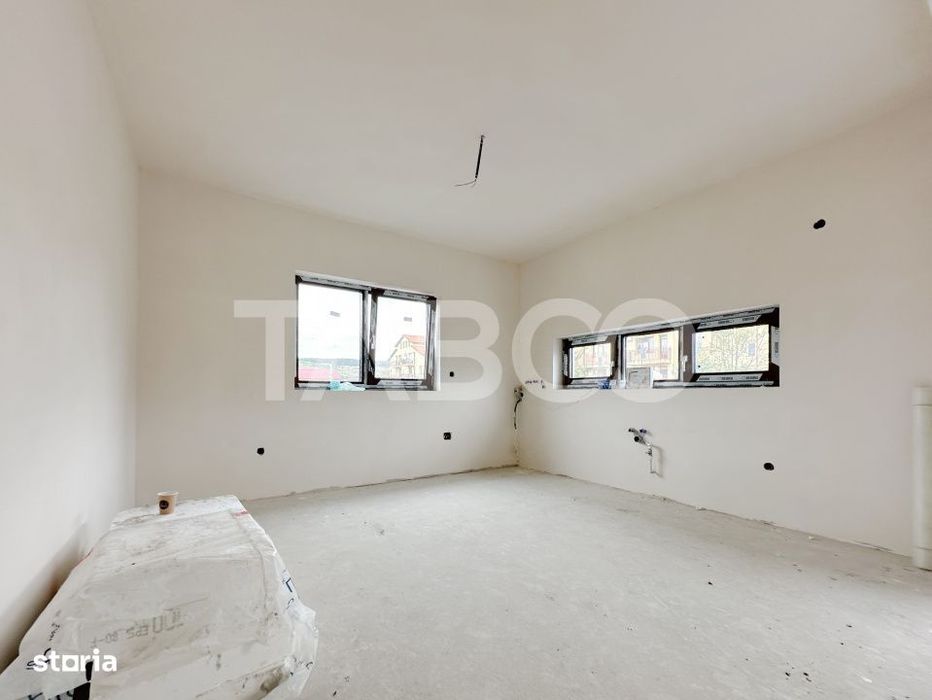 Casa de vanzare cu 4 camere in Floresti zona Muzeul Apei tip duplex