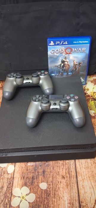 De vanzare ps4slim
