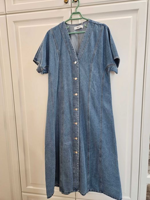 Rochii denim noi