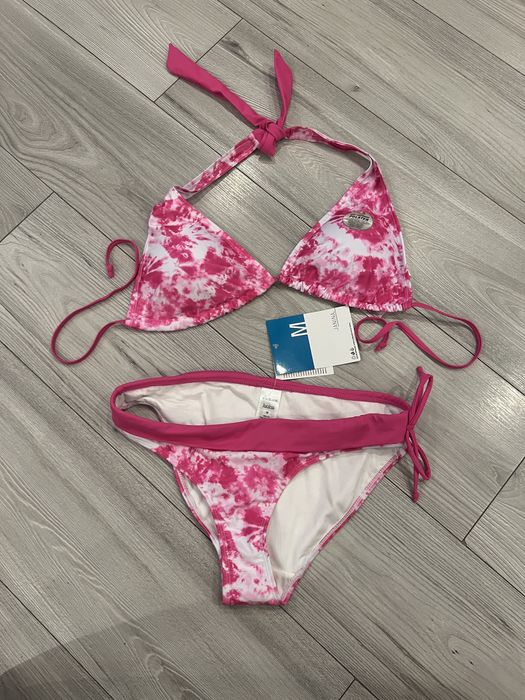 Costum de baie nou M