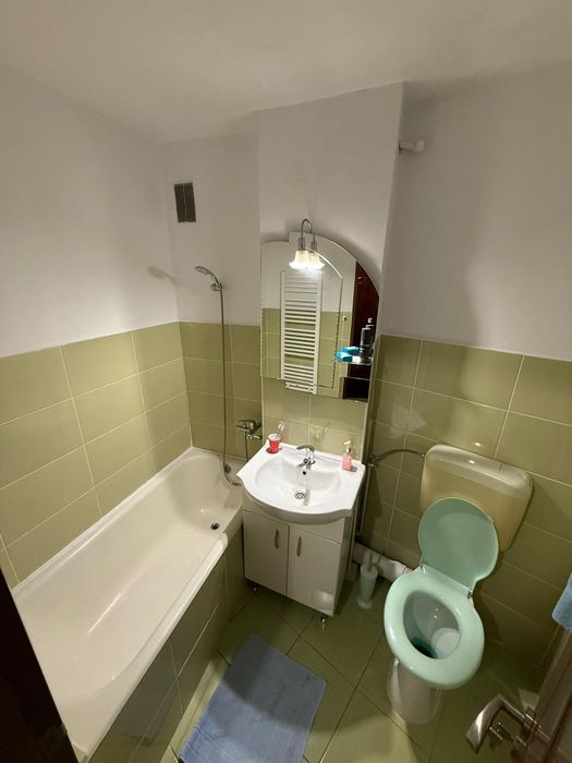 Inchiriez Garsoniera zona Grivitei
