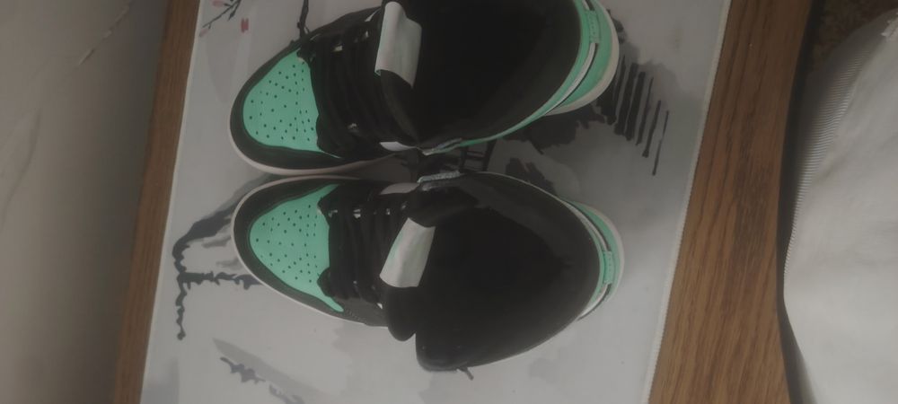 Jordan 1 High OG Green Glow