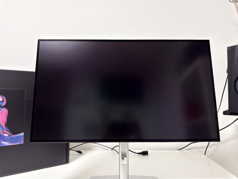 монитор Dell Ultrasharp