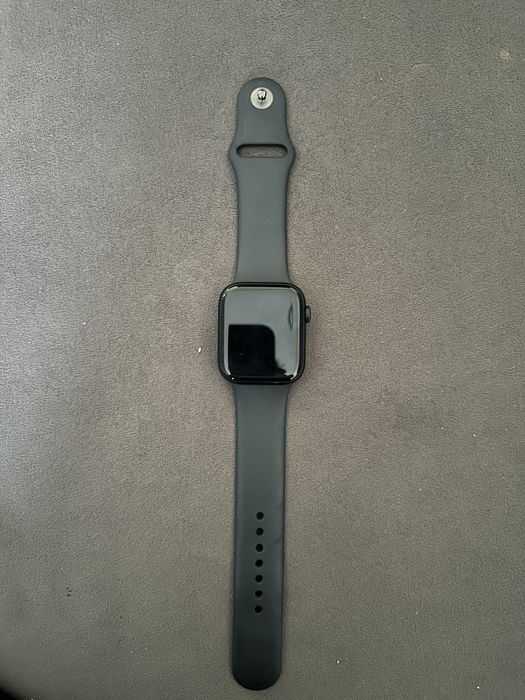 Apple watch se2 44мм