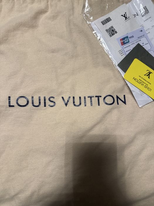 Чисто нова чанта Louis Vuitton