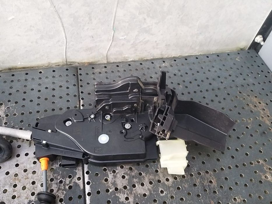 Broasca usa dreapta fata mercedes b class w247 a0997202402