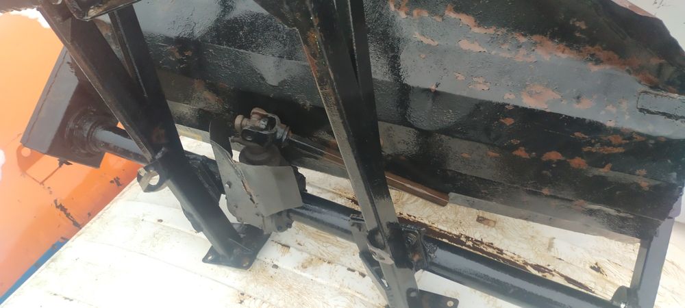 Щетка дорожная на МТЗ