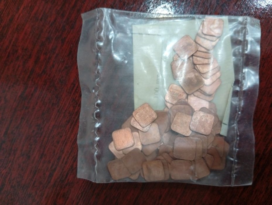 Набор пластинок из меди 8х8 мм для рефлексотерапии. 100 шт. Сделано в