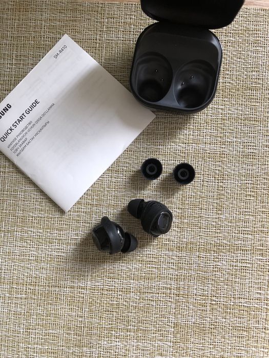 Продам наушники Samsung