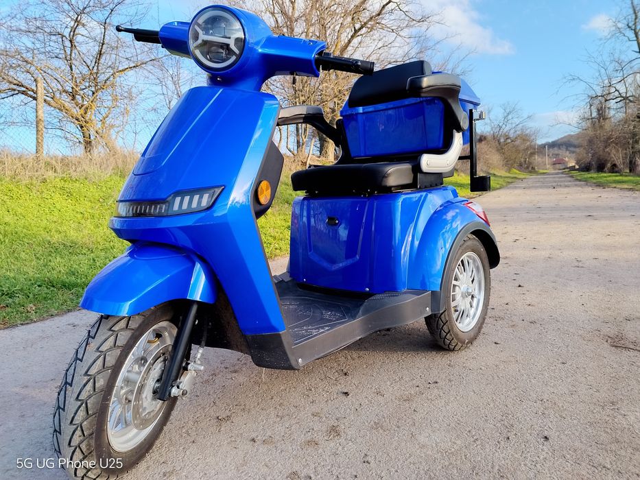 Инвалиден скутер