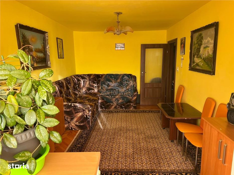 Apartament decomandat 3 camere etaj intermediar Vasile Aaron