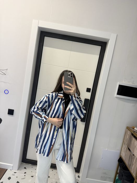 Продаю костюмы пиджаки