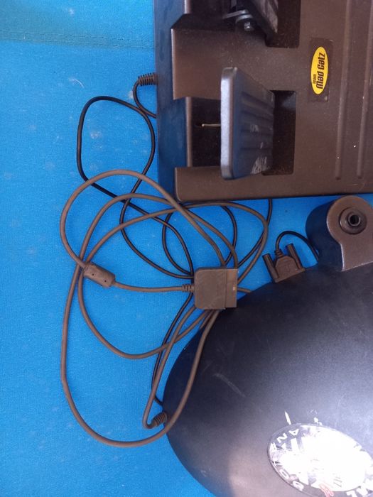 Volan cu pedale pentru PlayStation
