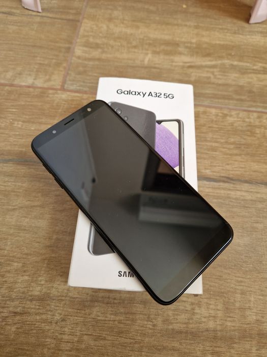 Телефон Samsung  Galaxy