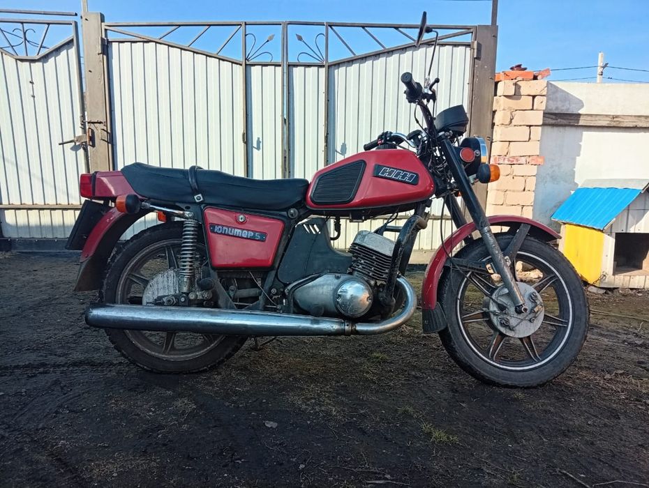 Продам мотоцикл иж.