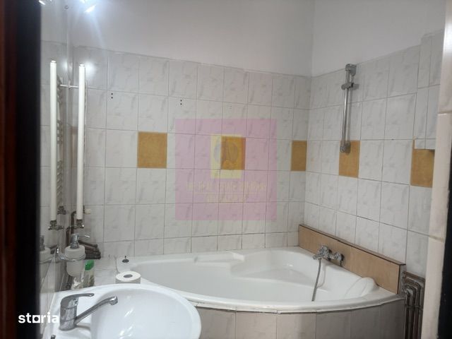 Apartament 3 camere in vila Cotroceni- Palat.