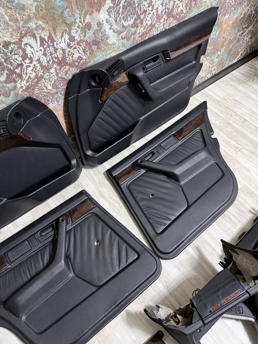 Обшивки жатая кожа на бмв е34