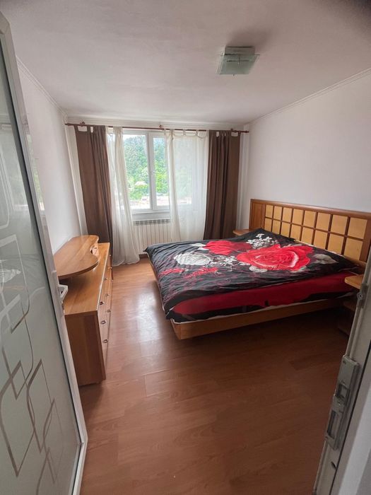 Vand apartament 3 camere