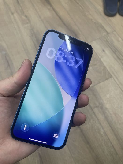 продаю айфон 12 128гб срочно