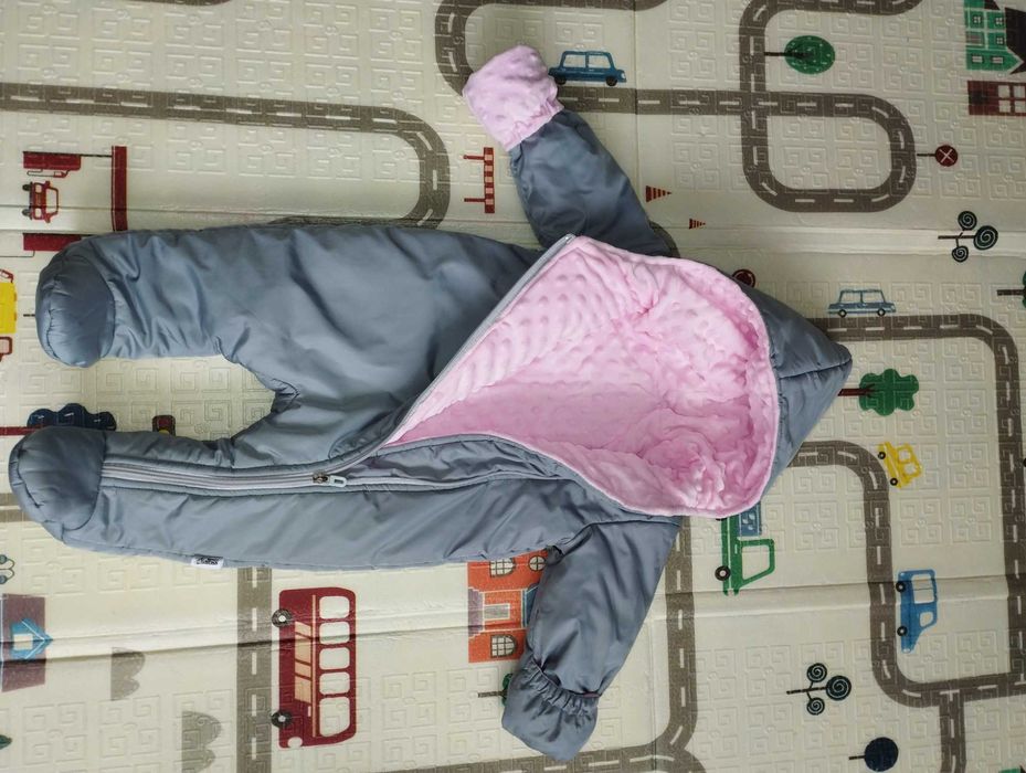 Продам детский осенний комбинезон