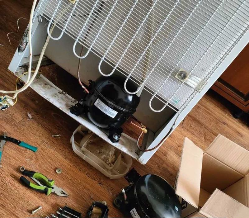 На дому ремонт стиральных машин, морозильников и холодильников ...