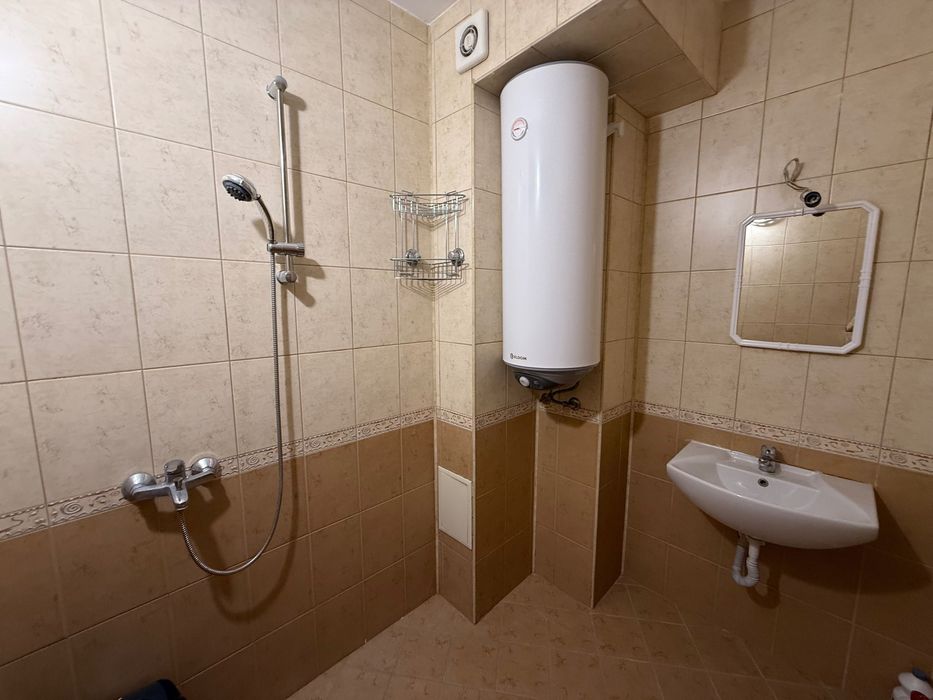 Дава се под наем Двустаен апартамент в Варна, Младост 1 - 70 кв.м за 433.5 € - Снимка #12