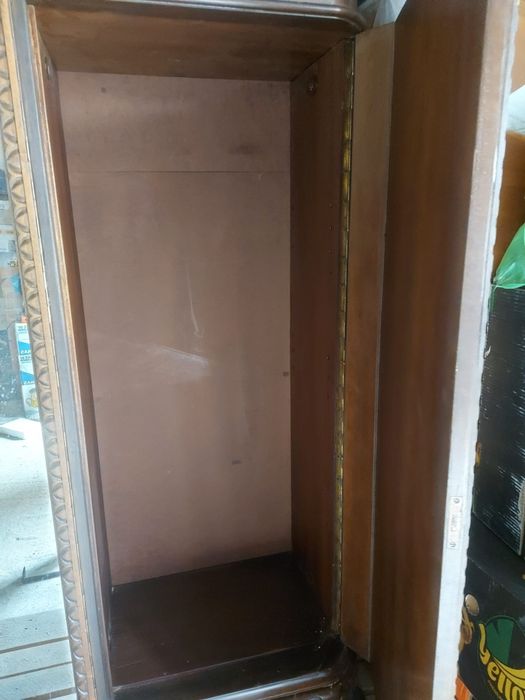 Dulap vechi de colectie