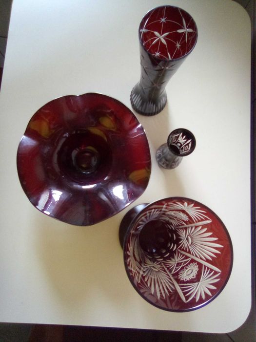 Vand set vaze cristal rosu