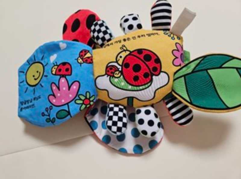 Развивающая мягкая игрушка книжка моторика для малышей