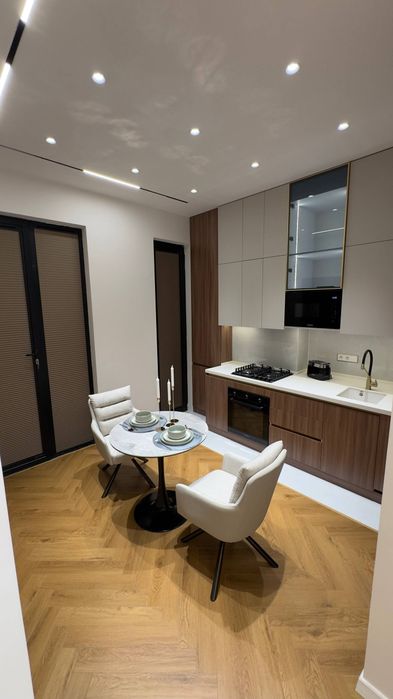 Продается 1в2/8/12 42м2 в ЖК Parkwood, ор-р: Госпитальный рынок