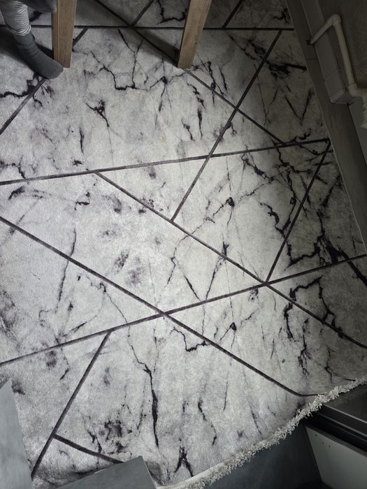 Продам ковер размер 150 на 200