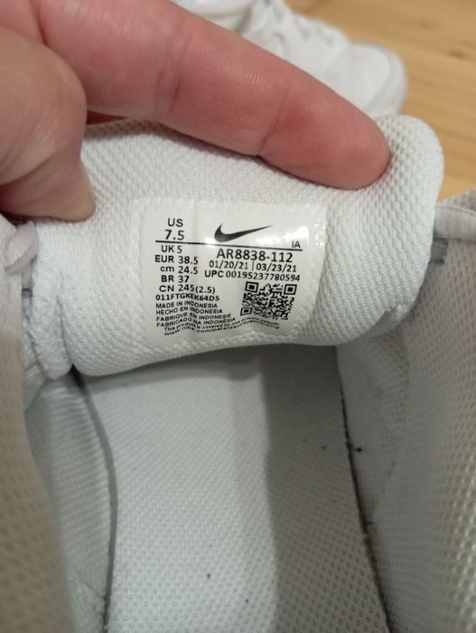 Чисто нови Nike 38 1/2