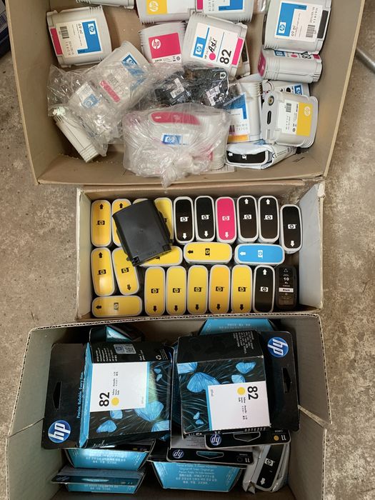 Vând HP DesignJet 500 – model C7770B, varianta de 42 inch