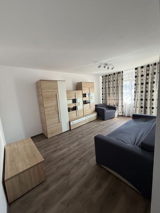 Apartament de închiriat