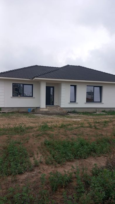 Vând casă în Sântandrei