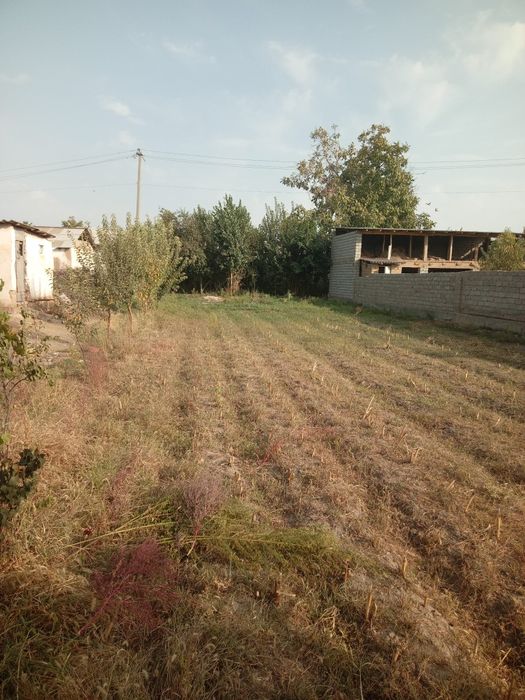 Arzon yer uchastka sotigi  9500 dan