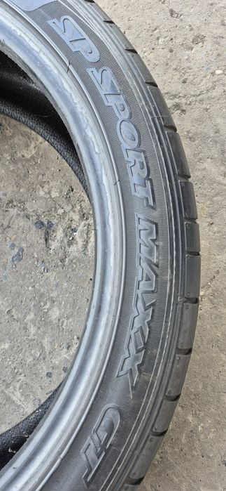 4 anvelope vara Dunlop 265/ 40/ 21.Pret/bucata