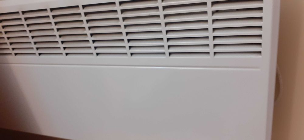 Продавам конвектар Airelec