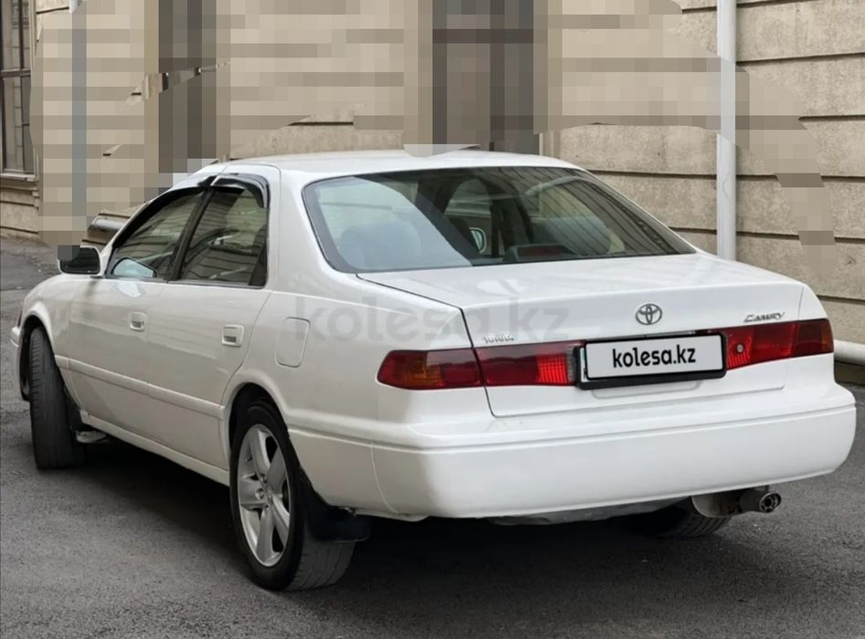 Срочно продам тайота камри 25