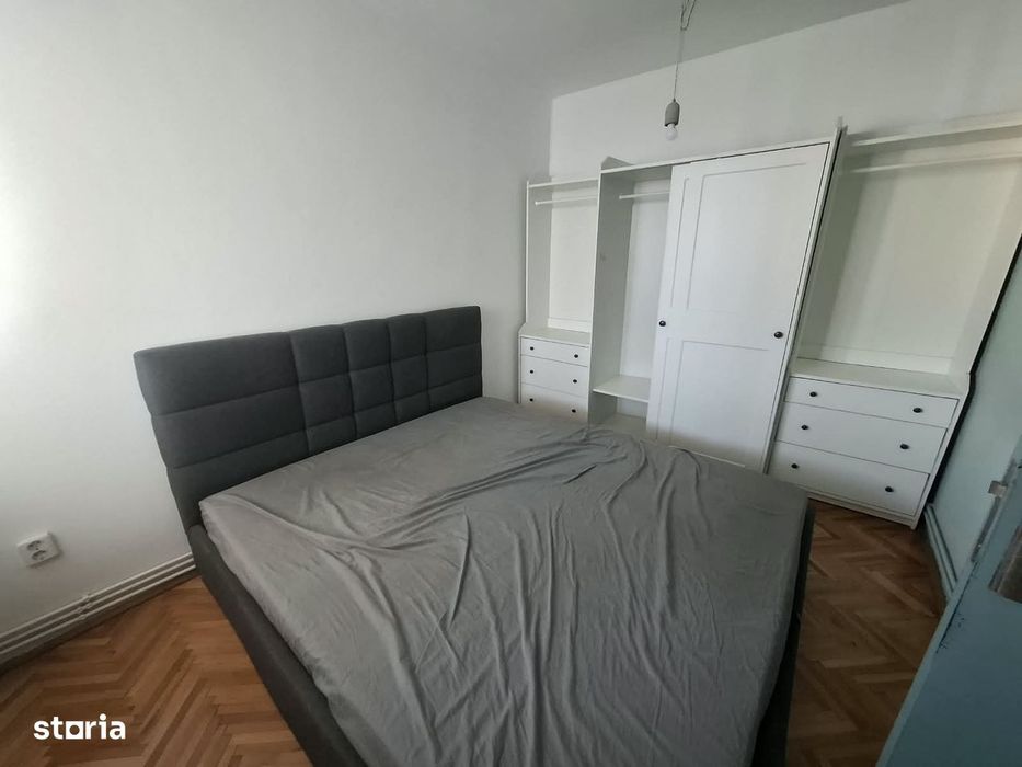 Bd. Republicii – ap. 3 camere, 2 bai, 2 balcoane, decomandat + garaj